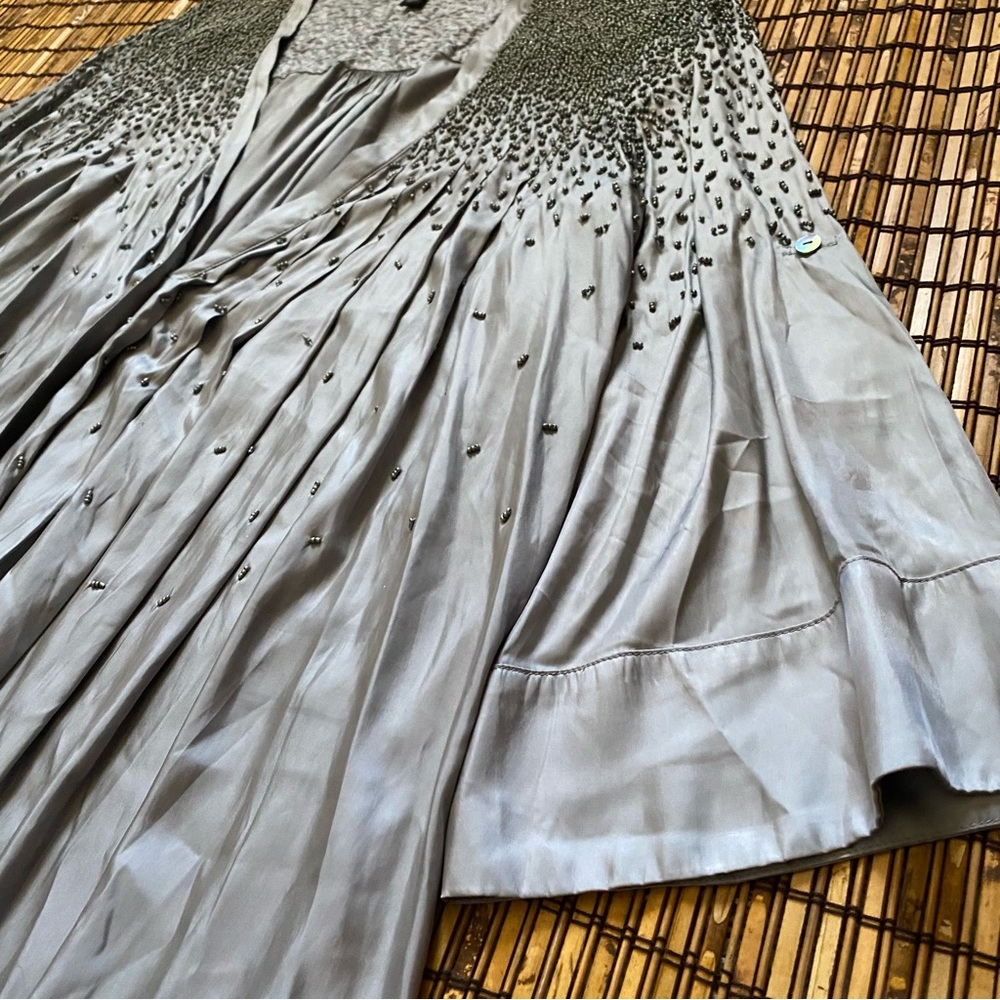 Elizabeth and James Beaded Tokyo Top Steel Silver Gray Silky Kimono Size L NWT